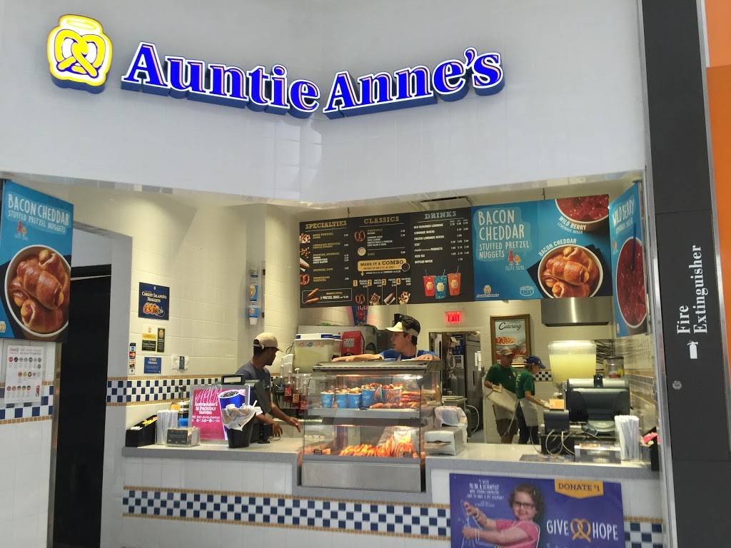 Auntie Annes | cafe | 5 Woodfield Mall, Schaumburg, IL 60173, USA | 8476196844 OR +1 847-619-6844