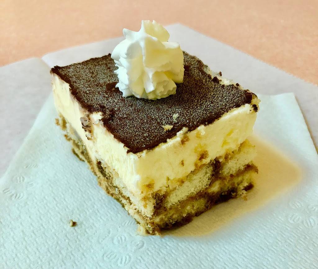 Chicago Beef & Dogs | restaurant | 3812 Skyline Blvd Unit E, Cape Coral, FL 33914, USA | 2393478111 OR +1 239-347-8111