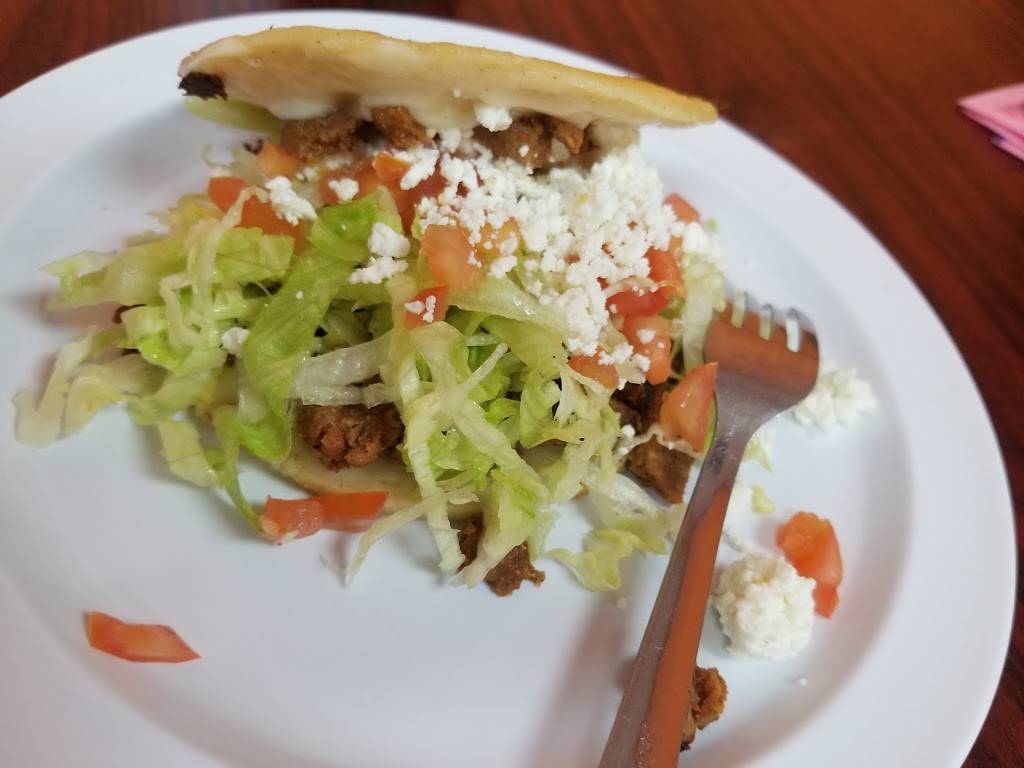 Taqueria Y Refresqueria Guanajuato | restaurant | 2404 E Wallisville Rd, Highlands, TX 77562, USA | 2814263800 OR +1 281-426-3800