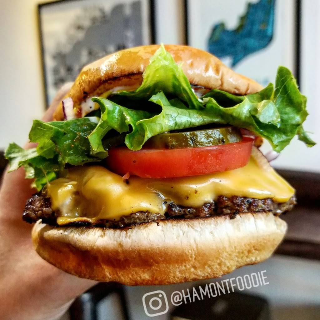 Delirious Burger Co. | restaurant | 1008 King St W, Hamilton, ON L8S 1L3, Canada | 9053931022 OR +1 905-393-1022