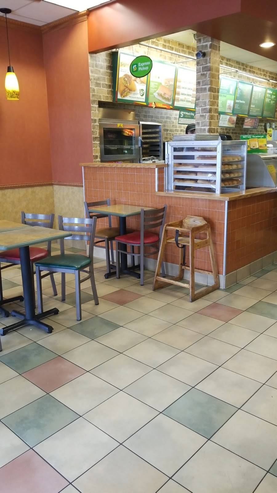 Subway | restaurant | 6030 N 67th Ave, Glendale, AZ 85301, USA | 6239345134 OR +1 623-934-5134