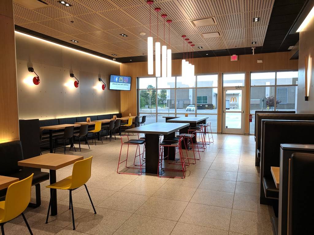 McDonalds | cafe | 675 Pacha Pkwy, North Liberty, IA 52317, USA | 3196652230 OR +1 319-665-2230