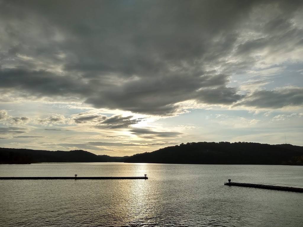 Long Creek Marina | restaurant | Table Rock Lake, Ridgedale, MO 65739, USA | 4173344860 OR +1 417-334-4860