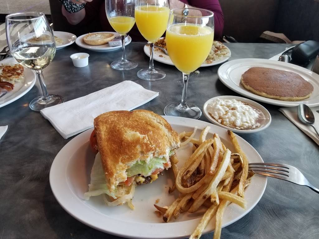 Wings Cafe | cafe | 4011 W Commonwealth Ave, Fullerton, CA 92833, USA | 7147358432 OR +1 714-735-8432