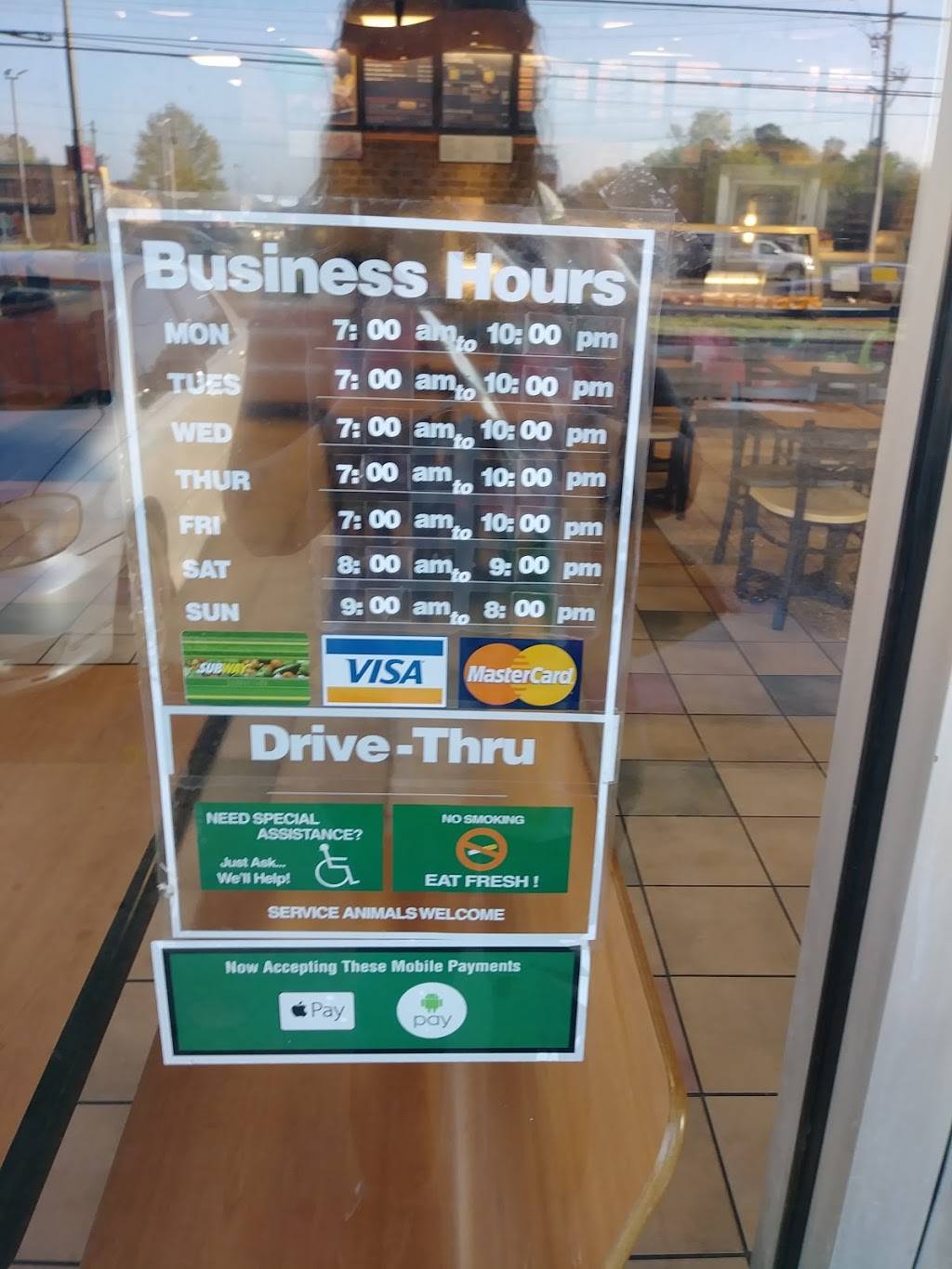 Subway | restaurant | 3842 E Shelby Dr, Memphis, TN 38118, USA | 9013683211 OR +1 901-368-3211