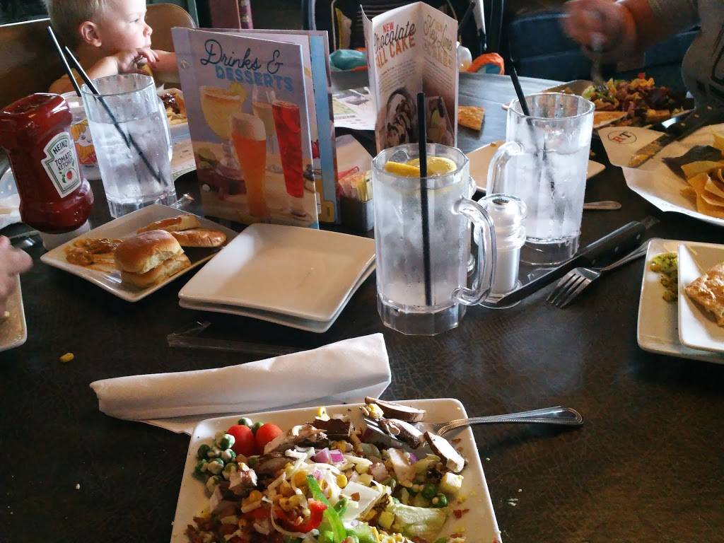 Ruby Tuesday | restaurant | 281 Hogan Blvd, Mill Hall, PA 17751, USA | 5707486563 OR +1 570-748-6563