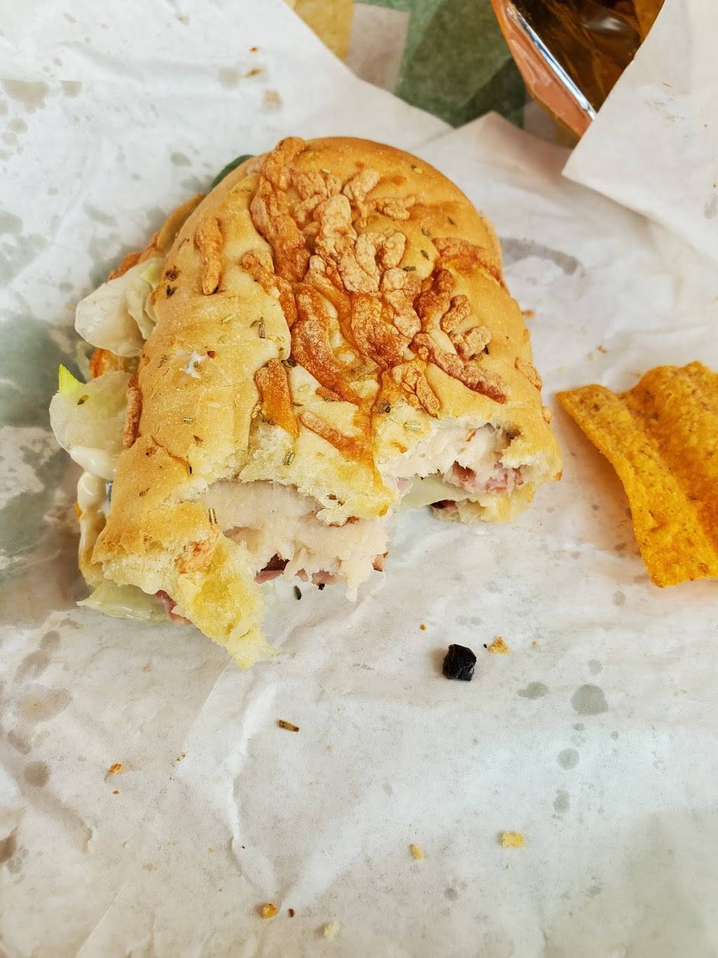 Subway | meal takeaway | 3649 10400 S Suite 101, South Jordan, UT 84065, USA | 8014464375 OR +1 801-446-4375