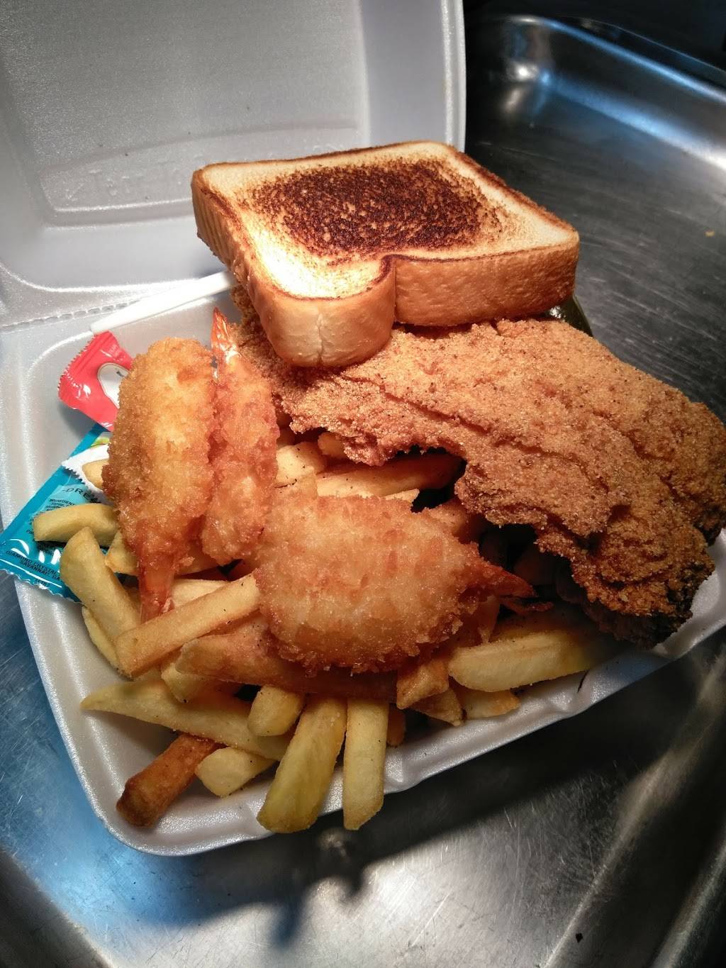 Good Luck Chicken Seafood and Hamburger | meal takeaway | 2642 S Malcolm X Blvd, Dallas, TX 75215, USA | 2144215024 OR +1 214-421-5024