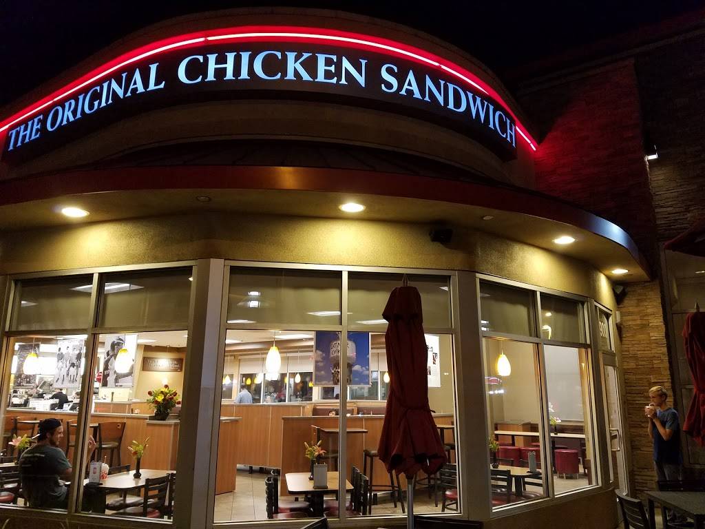 Chick-fil-A | restaurant | 900 E Alosta Ave, Azusa, CA 91702, USA | 6263347600 OR +1 626-334-7600