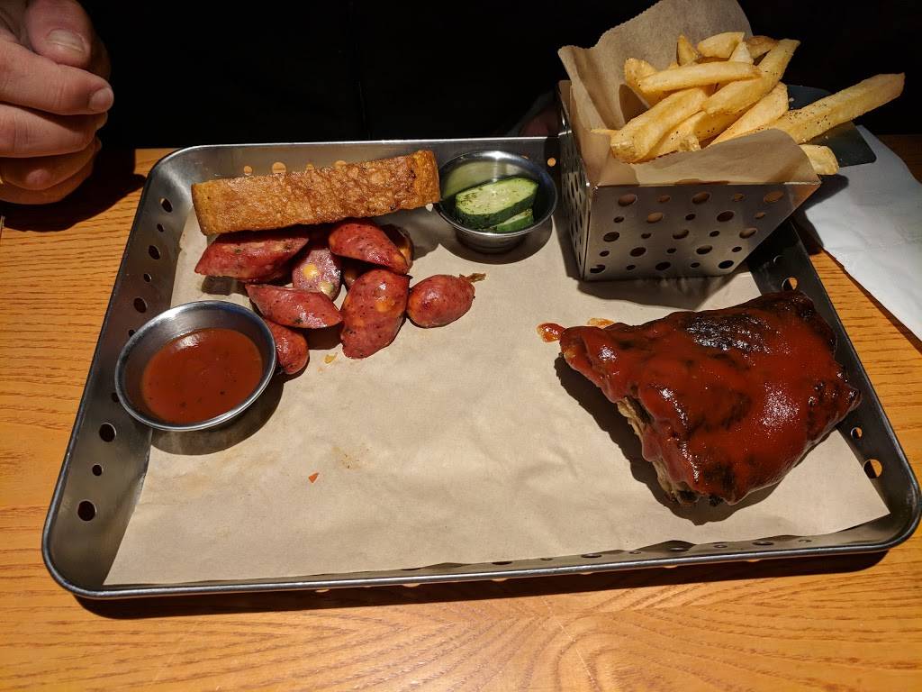 Chilis Grill & Bar | meal takeaway | 3411 Sumner Blvd, Raleigh, NC 27616, USA | 9197922545 OR +1 919-792-2545