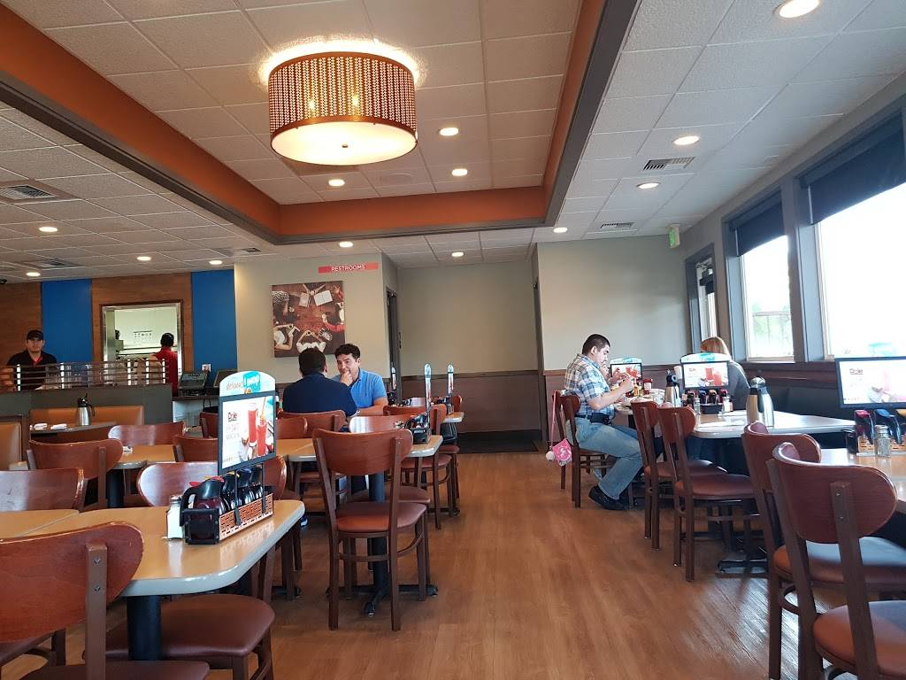 IHOP | restaurant | 4291 Camino De La Plaza, San Diego, CA 92173, USA | 6196909411 OR +1 619-690-9411