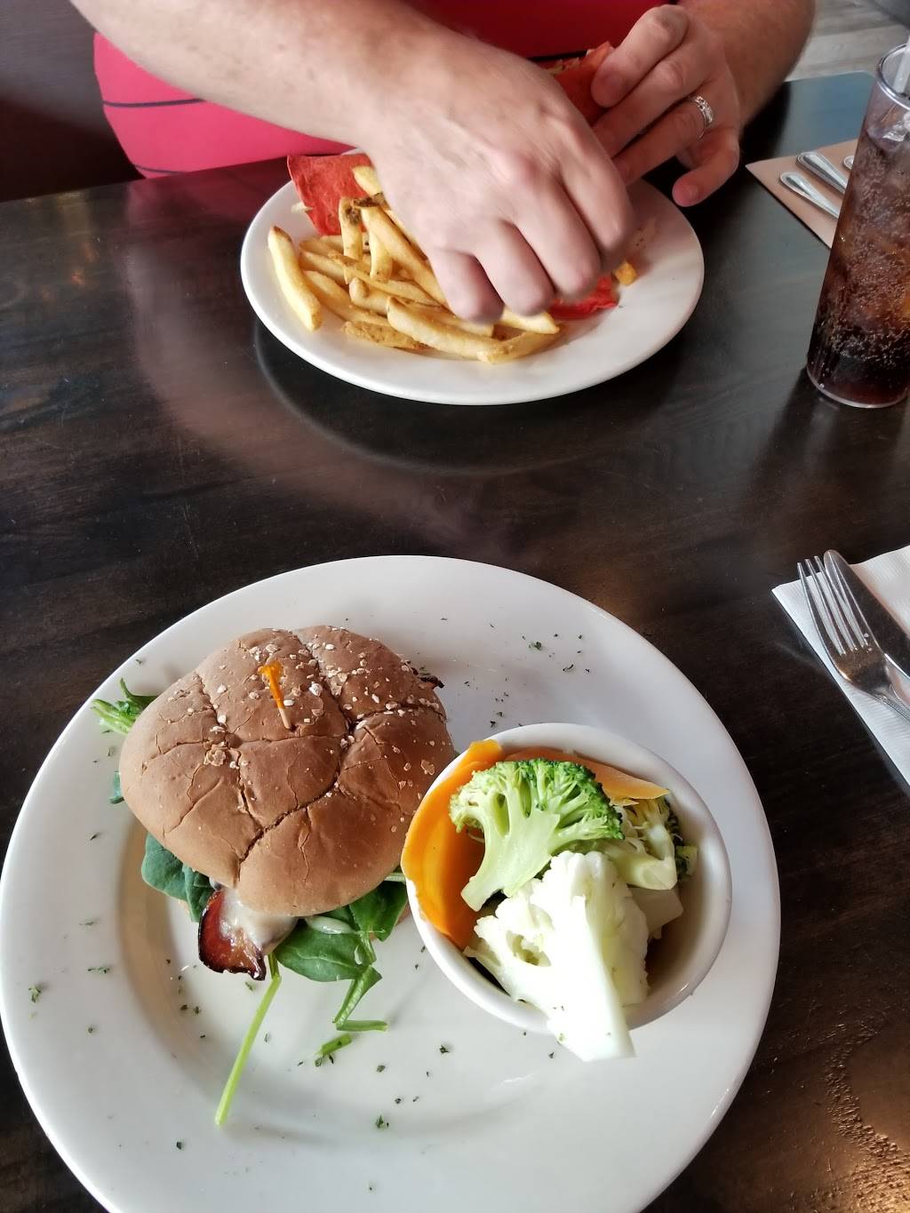 Good Stuff | restaurant | 550 Deep Valley Dr #151, Rolling Hills Estates, CA 90274, USA | 3105448000 OR +1 310-544-8000