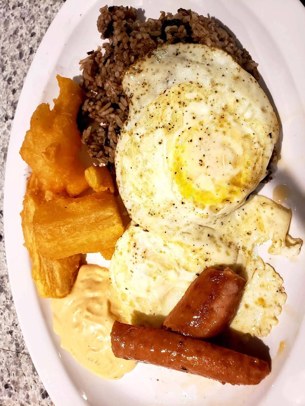 Mundos Cafe | restaurant | 240 Forest Ave, Amsterdam, NY 12010, USA | 5182122989 OR +1 518-212-2989