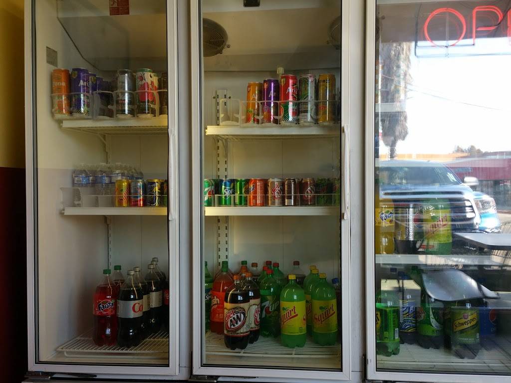 New York Giant Pizza | meal delivery | 9083 Dallas St, La Mesa, CA 91942, USA | 6194646000 OR +1 619-464-6000