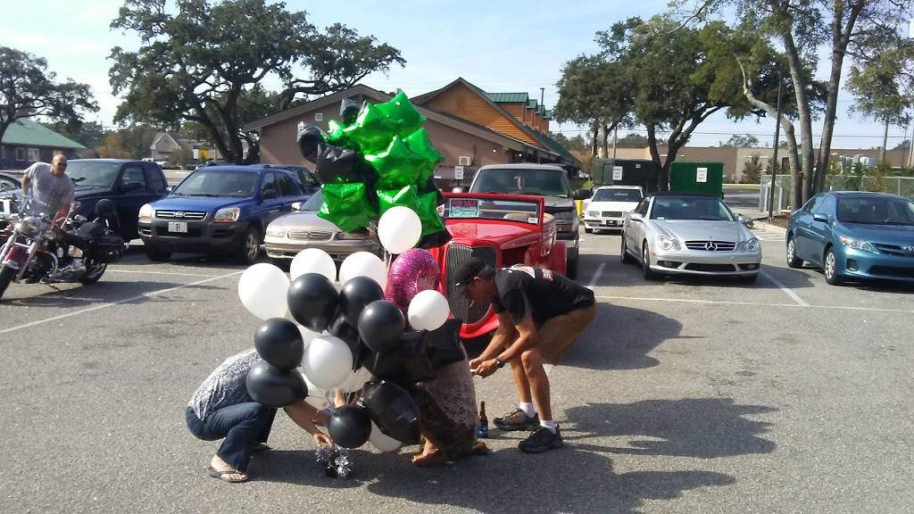 The Marlin Bar & Grill | restaurant | 614 Atlantic Ave, Murrells Inlet, SC 29576, USA | 8433577220 OR +1 843-357-7220