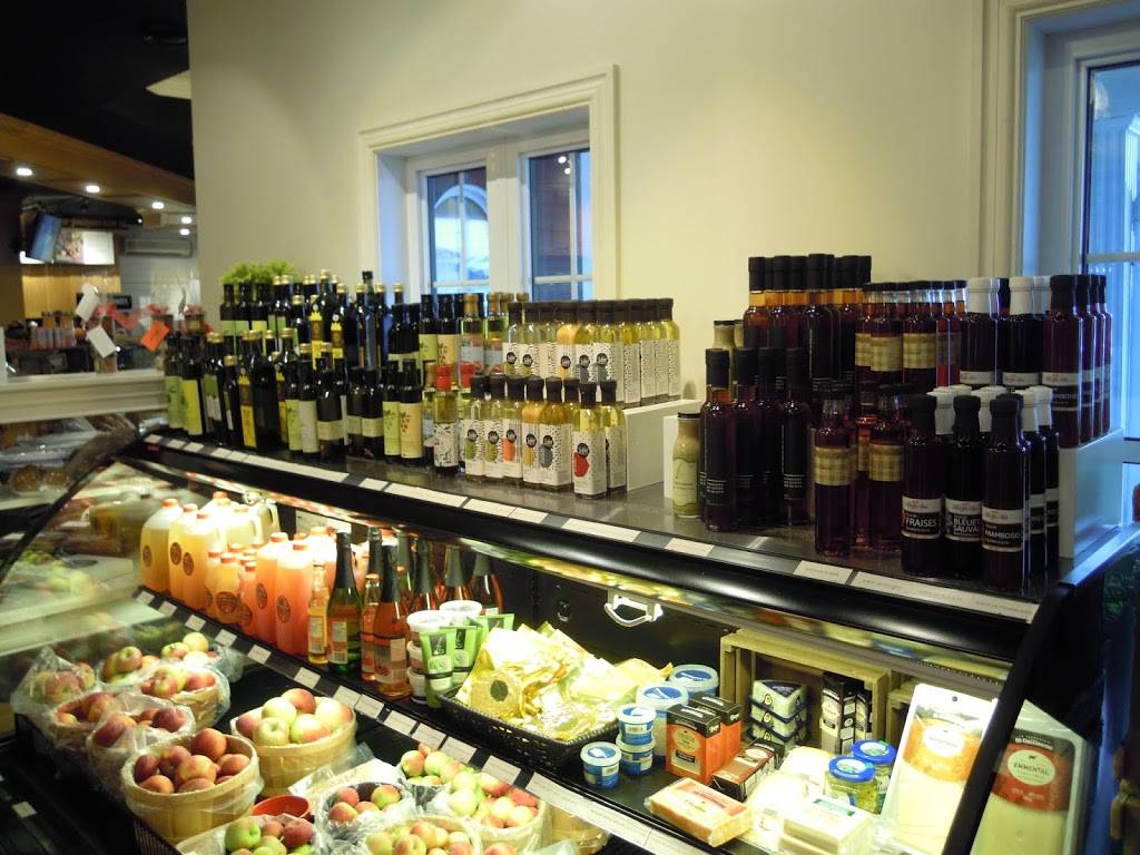 Cidrerie Milton | restaurant | 5 QC-137, Sainte-Cécile-de-Milton, QC J0E 2C0, Canada | 4507772442 OR +1 450-777-2442