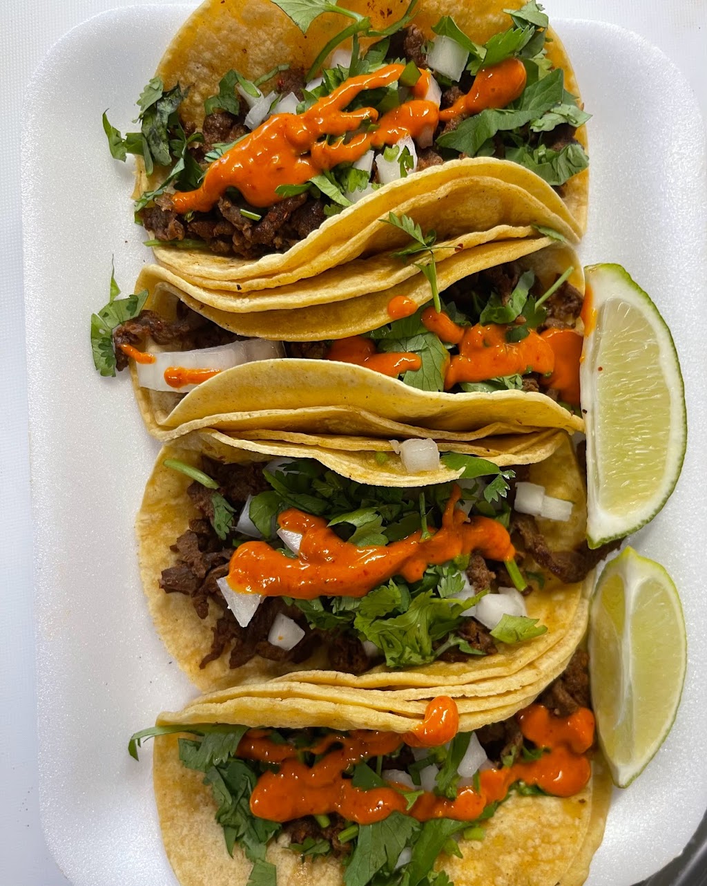 Romero’s Taco Truck | restaurant | 13996 W National Ave, New Berlin, WI 53151, USA | 4148774966 OR +1 414-877-4966