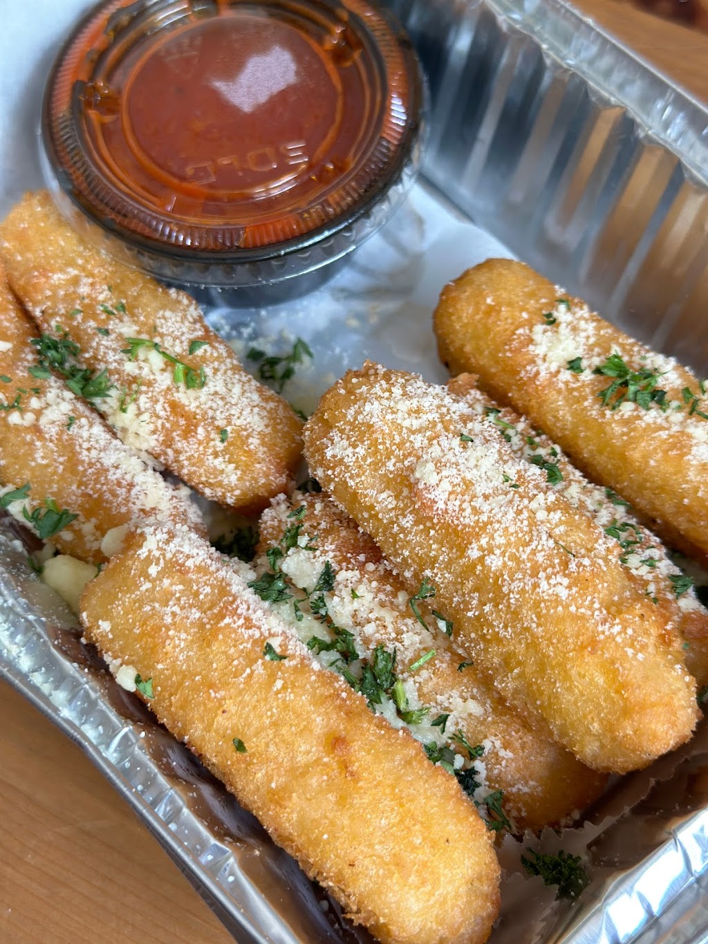 Little italia | restaurant | 3915 Carnegie Ave, Cleveland, OH 44115, USA | 4403103721 OR +1 440-310-3721