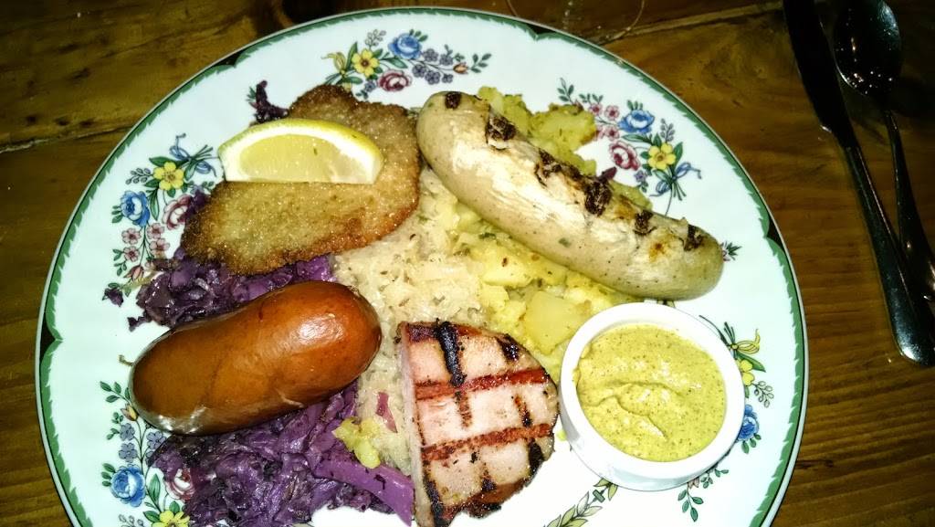 Wolfgangs Restaurant & Wine Bistro | restaurant | 474 Main St, Highlands, NC 28741, USA | 8285263807 OR +1 828-526-3807