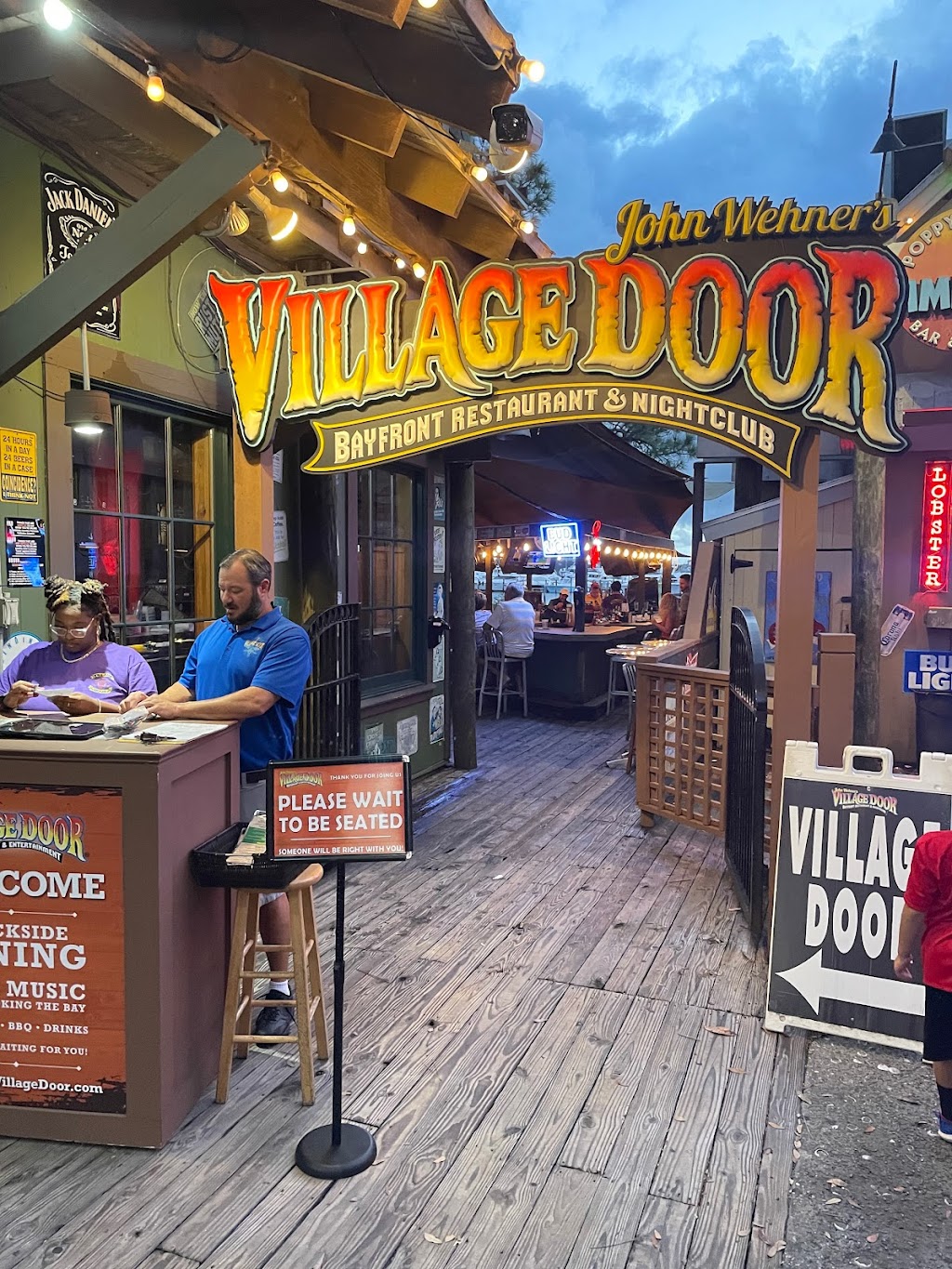 The Village Door Restaurant & Entertainment | restaurant | 136 Fishermans Cove, Destin, FL 32550, USA | 8506015959 OR +1 850-601-5959