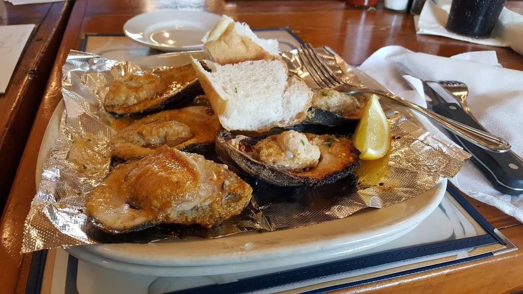 Regatta Seafood and Steakhouse | restaurant | 508 Hawkeye Ave, Lake Arthur, LA 70549, USA | 3377741504 OR +1 337-774-1504