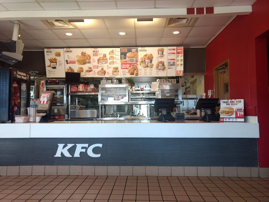 KFC | restaurant | 1400 N Lewis Ave, Waukegan, IL 60085, USA | 8476235152 OR +1 847-623-5152
