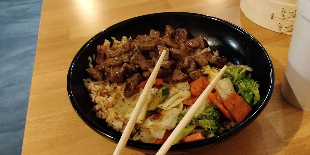 Ginger Wasabi Sushi + Grill | restaurant | 103 W Maxwell St, Lexington, KY 40508, USA | 8592252264 OR +1 859-225-2264