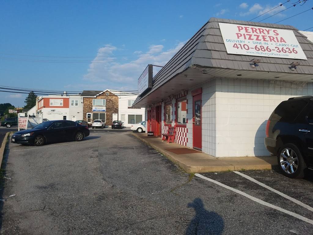 Perrys Pizzeria | meal delivery | 2015 Old Orems Rd, Middle River, MD 21220, USA | 4106863636 OR +1 410-686-3636