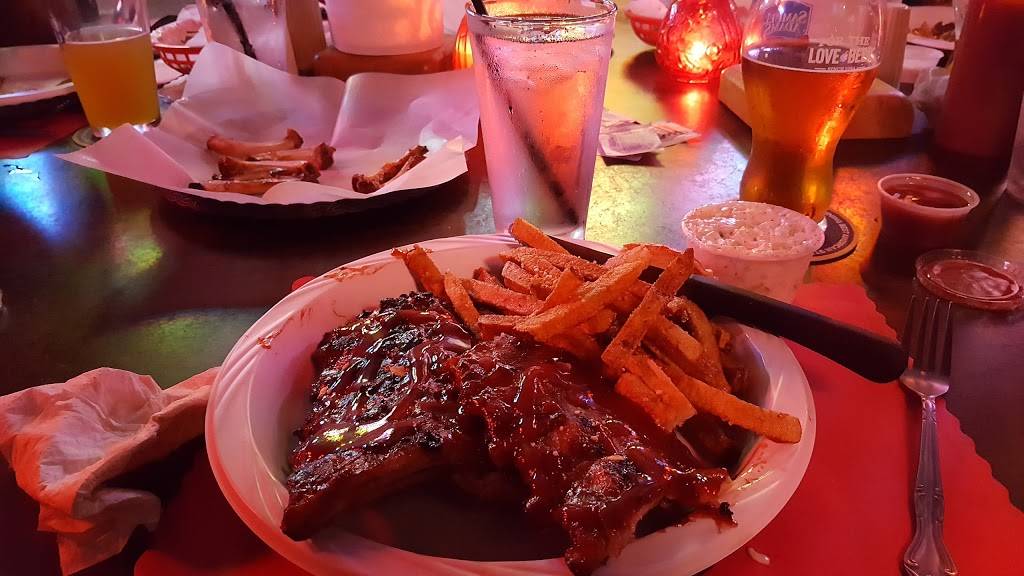 Oh Dennis Saloon & Charcoal House | restaurant | 4301 Douglas Ave, Racine, WI 53402, USA | 2626811715 OR +1 262-681-1715