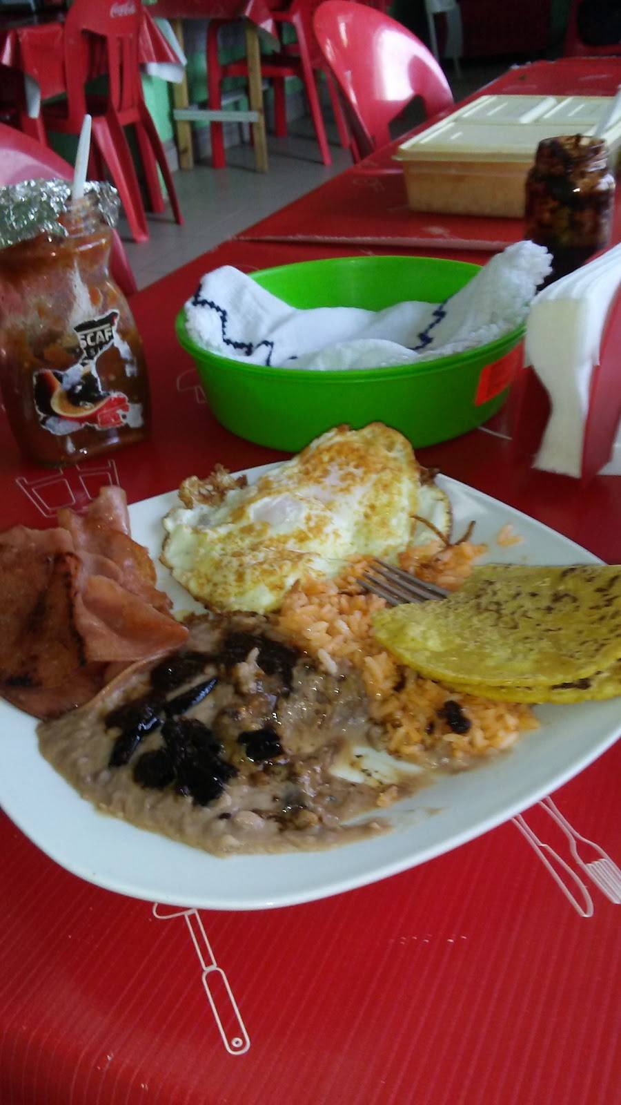 Restaurante Rossy | restaurant | Padre Mayorca 7351-7411, Salvatierra, Tijuana, B.C., Mexico | 016643330926 OR +52 664 333 0926