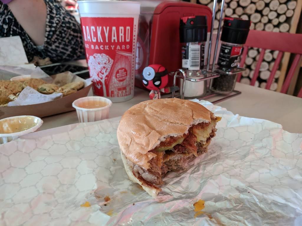 Hat Creek Burger Company | restaurant | 8185 Walnut Hill Ln Suite 1400, Dallas, TX 75231, USA | 4692063305 OR +1 469-206-3305