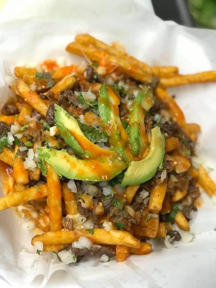 Los rudos tacos y hotdogs | restaurant | 1001 Broad St, Milliken, CO 80543, USA | 7202571699 OR +1 720-257-1699