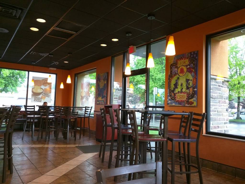 Taco Bell | meal takeaway | 11000 SE Oak St, Milwaukie, OR 97222, USA | 5036592960 OR +1 503-659-2960