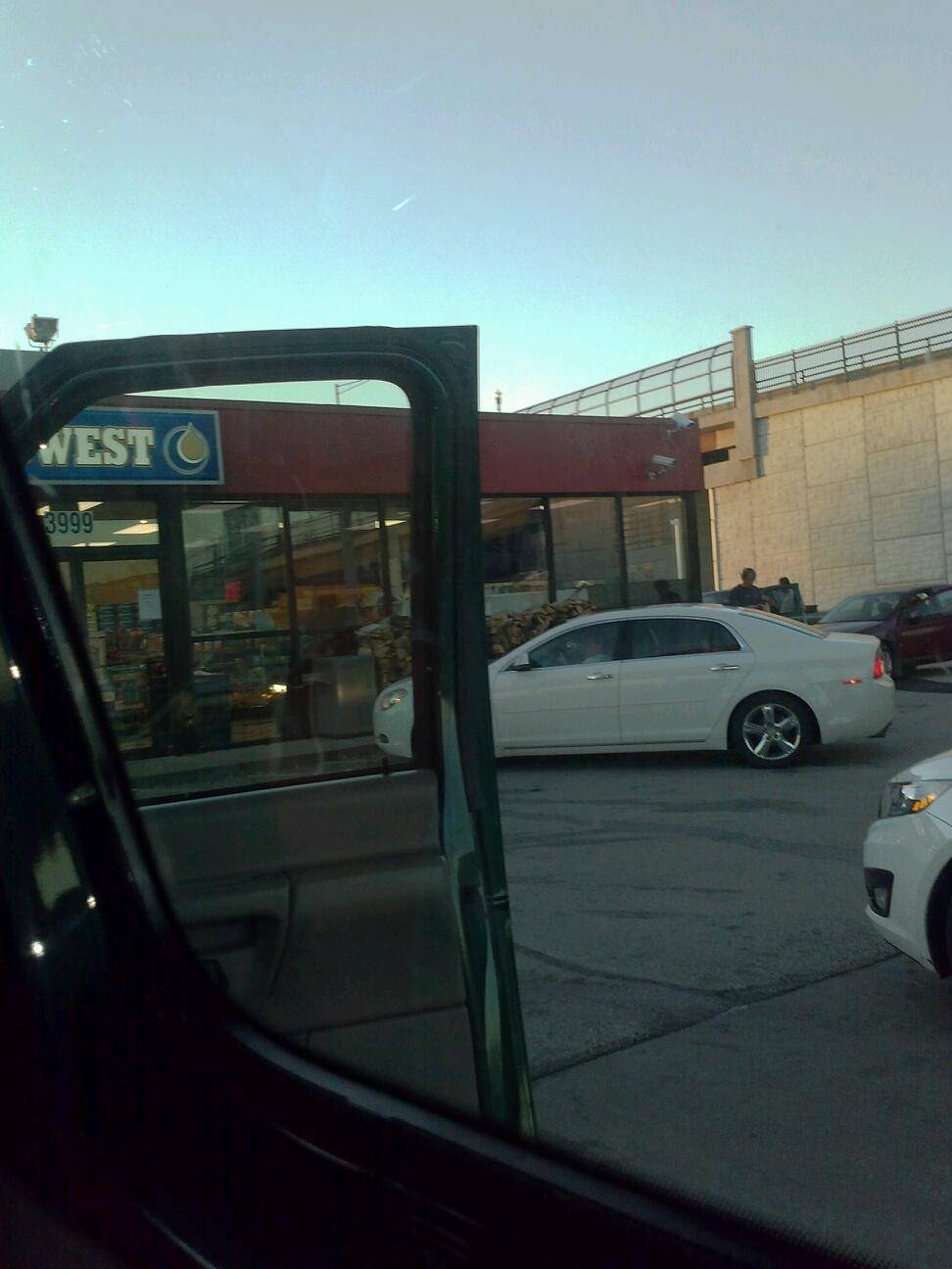 Caseys |  | 510 S Main St, Flanagan, IL 61740, USA | 8157962634 OR +1 815-796-2634