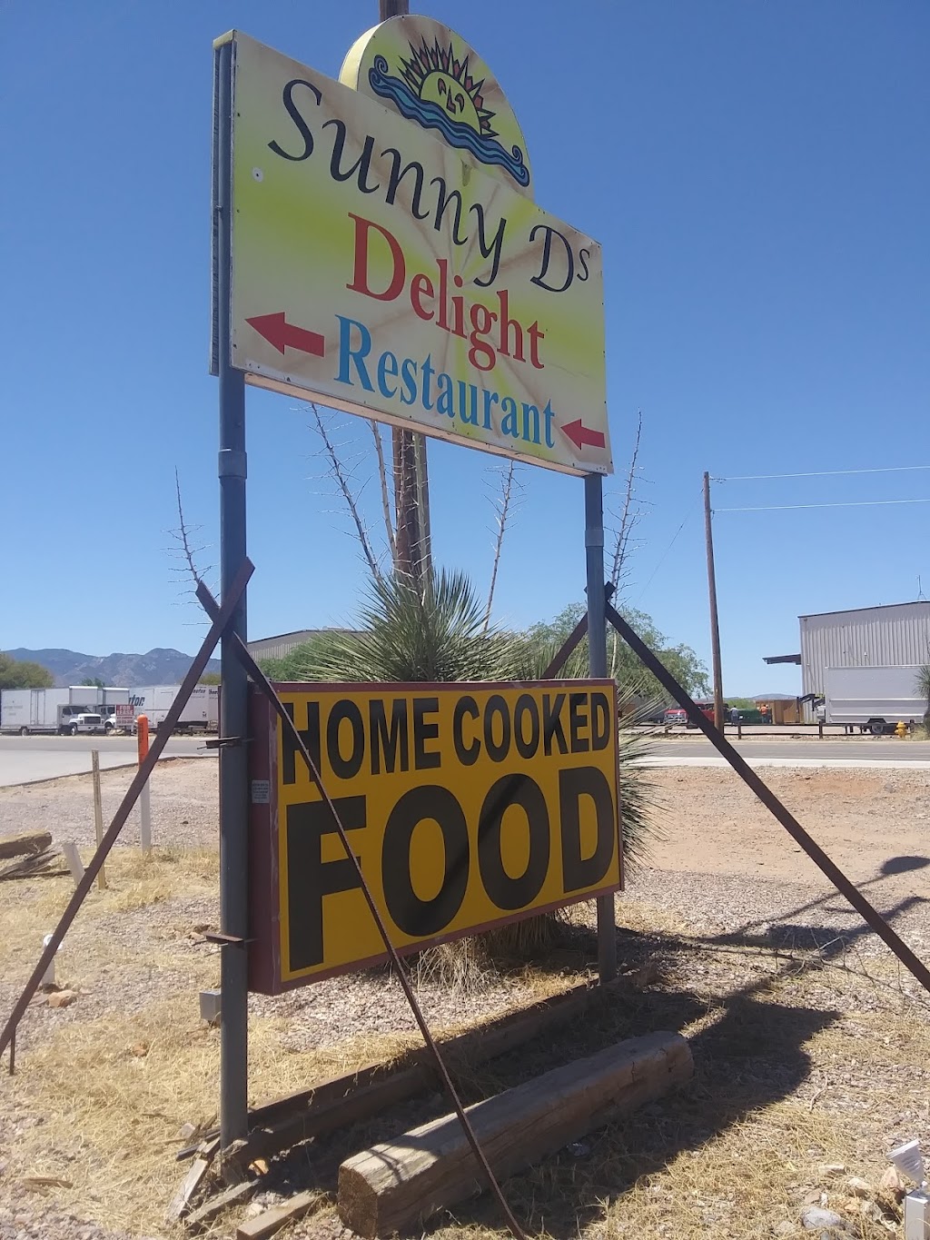 Sunny Ds Delight | cafe | 424 N Huachuca Blvd, Huachuca City, AZ 85616, USA | 5204561334 OR +1 520-456-1334