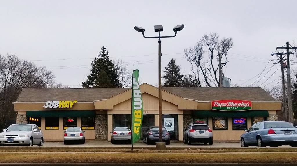 Subway | restaurant | 7630 W Bluemound Rd, Wauwatosa, WI 53213, USA | 4147716114 OR +1 414-771-6114
