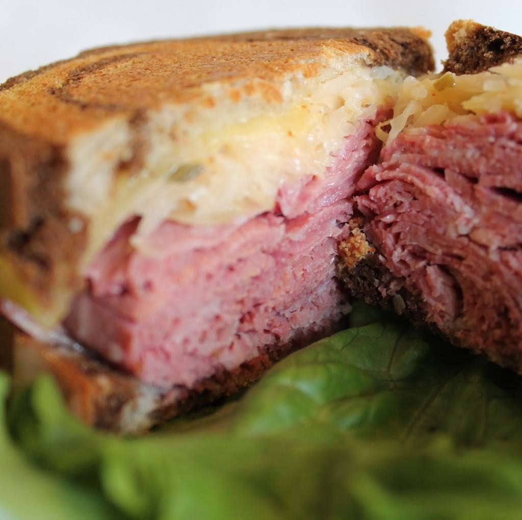 Harringtons Catering & Deli | meal takeaway | 5685 N Milwaukee Ave, Chicago, IL 60646, USA | 7732838388 OR +1 773-283-8388