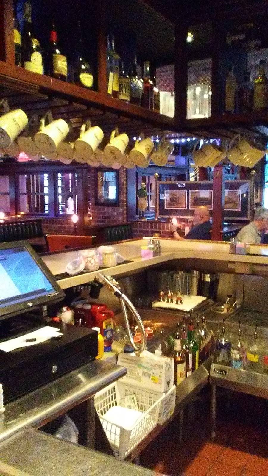 Grindstone Charleys | restaurant | 5822 Crawfordsville Rd, Indianapolis, IN 46224, USA | 3174811870 OR +1 317-481-1870