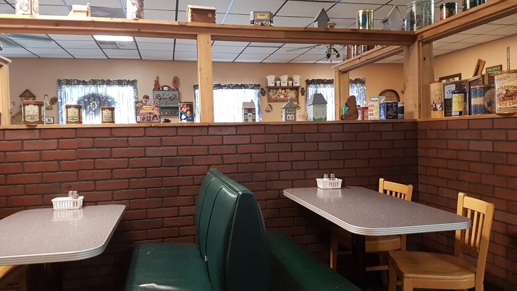 Gerbers Restaurant | restaurant | Town Hill Plaza, Greenup, KY 41144, USA | 6064735140 OR +1 606-473-5140