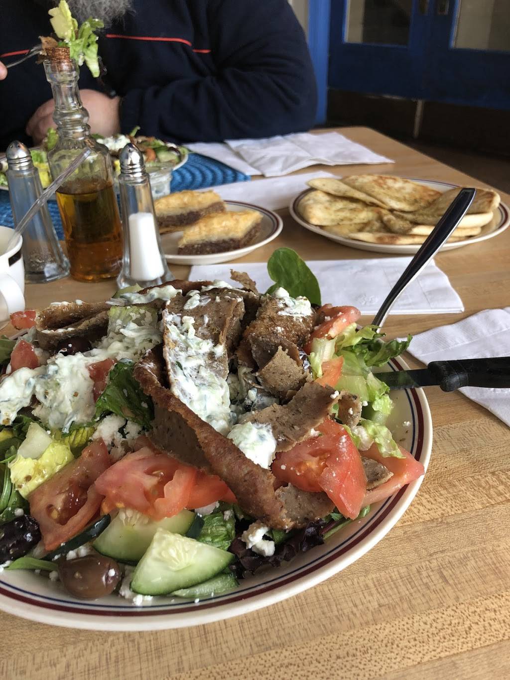 Western Fruit Basket | restaurant | 115 E Market St A, Akron, OH 44308, USA | 3303763917 OR +1 330-376-3917