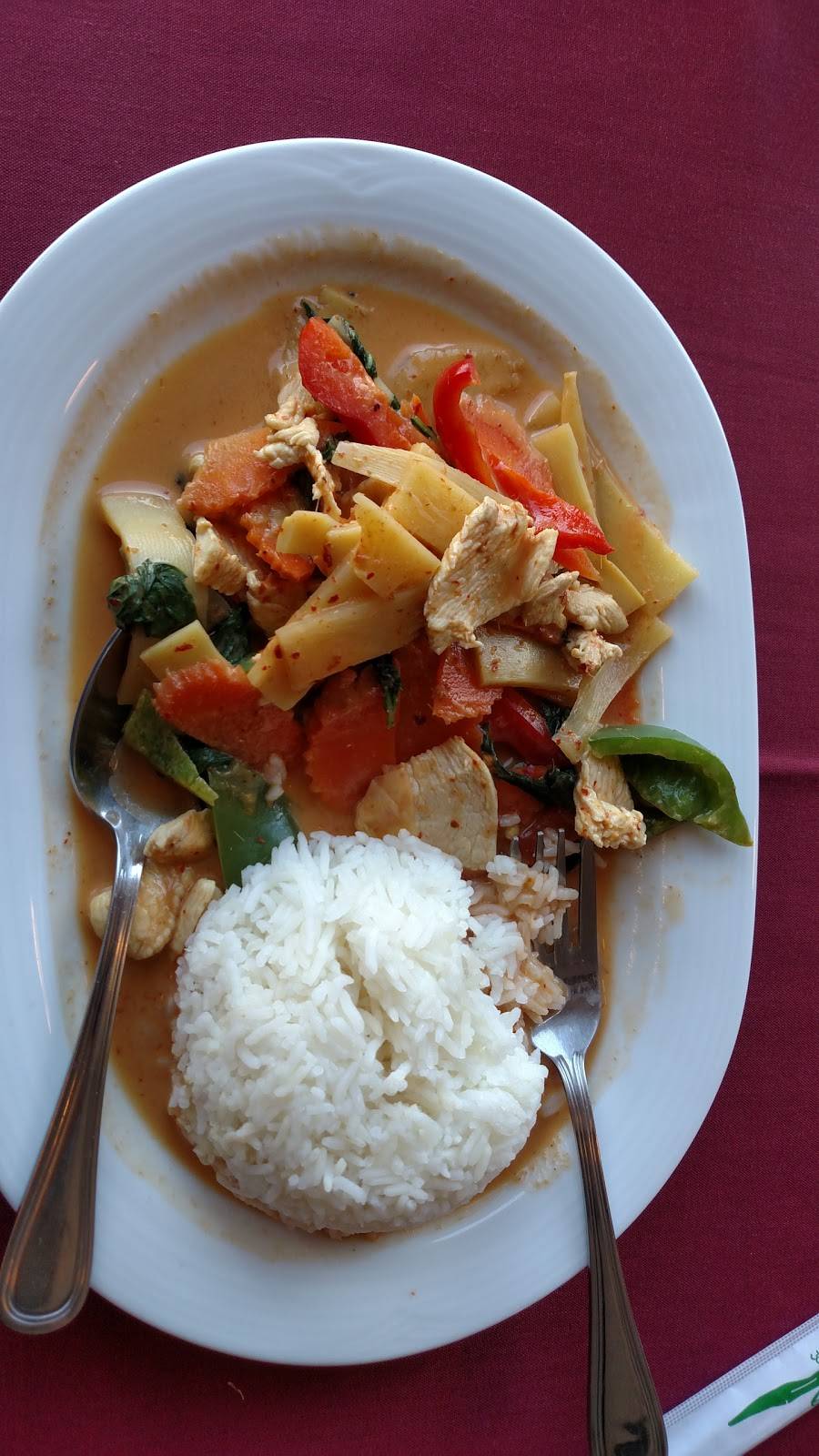 Bua | restaurant | 703 Sabattus St, Lewiston, ME 04240, USA | 2073764810 OR +1 207-376-4810