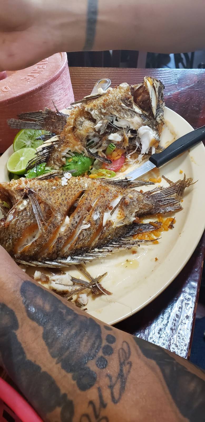 Mariscos Del Pacifico | restaurant | A6A, 17500 E Foothill Blvd, Fontana, CA 92335, USA | 9093571052 OR +1 909-357-1052
