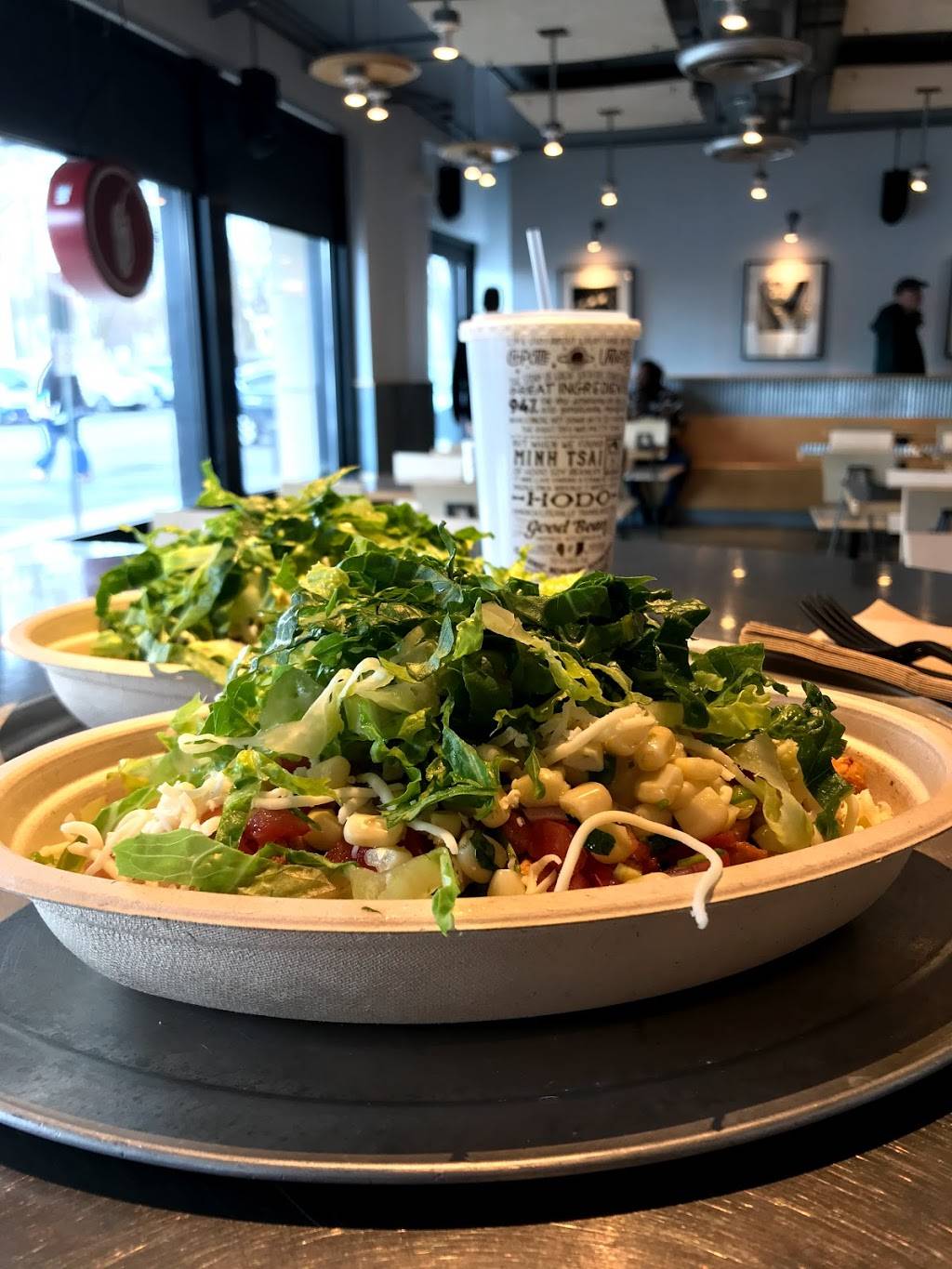 Chipotle Mexican Grill | restaurant | 81 E NJ-4 Ste 101, Paramus, NJ 07652, USA | 2015560180 OR +1 201-556-0180