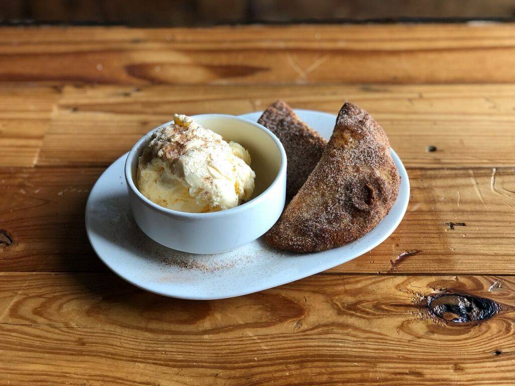 State Draft House & Craft Kitchen | restaurant | 1050 Flower Mound Rd #280, Flower Mound, TX 75028, USA | 9724100445 OR +1 972-410-0445