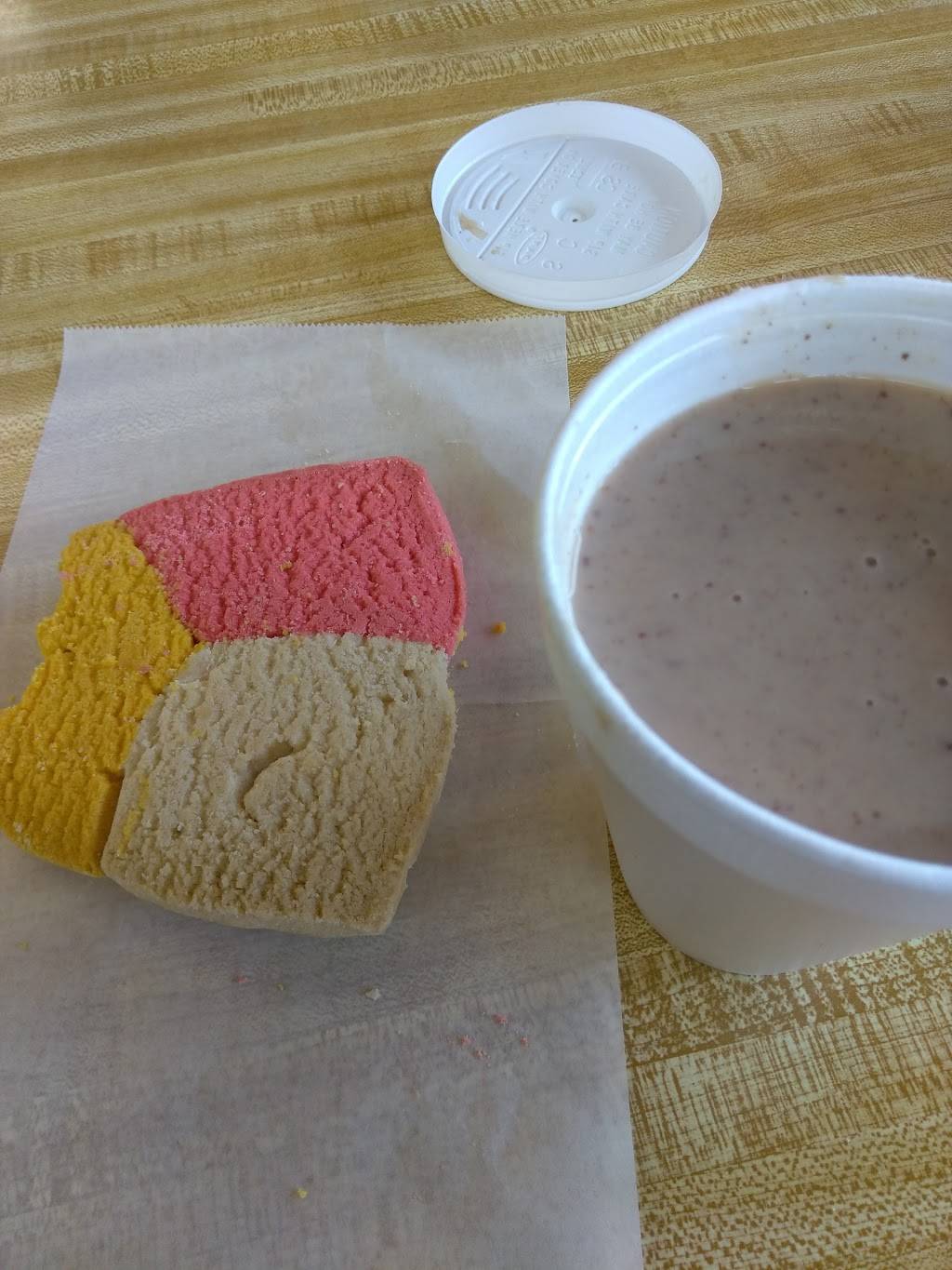 Los Amigos Bakery | restaurant | 3105 W 8th St, Los Angeles, CA 90005, USA | 2133854030 OR +1 213-385-4030