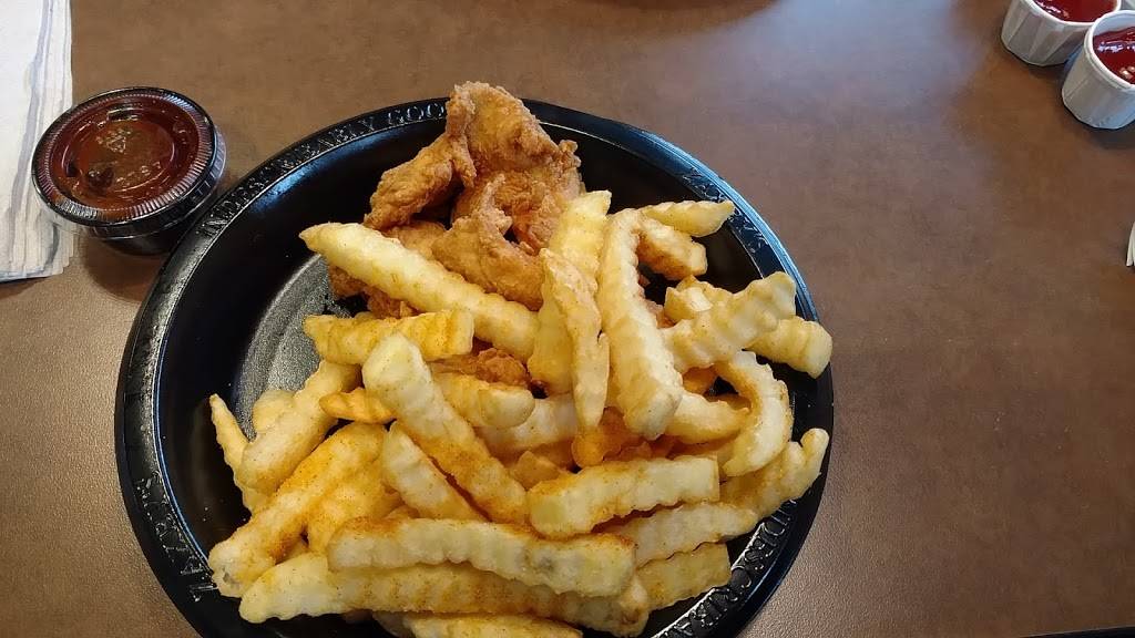 Zaxbys Chicken Fingers & Buffalo Wings | restaurant | 10560 SE, US-441, Belleview, FL 34420, USA | 3523078633 OR +1 352-307-8633