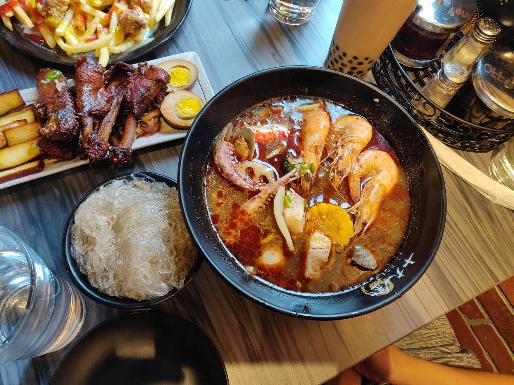 19 GOLD Taiwanese Restaurant 十九金麻辣燙 | restaurant | 3601 Fremont Ave N #101, Seattle, WA 98103, USA | 2065880952 OR +1 206-588-0952