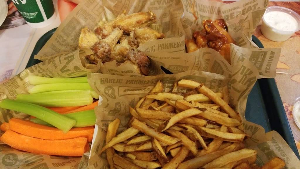 Wingstop | restaurant | 2412 S Texas 6 Ste B, Houston, TX 77077, USA | 2815899464 OR +1 281-589-9464