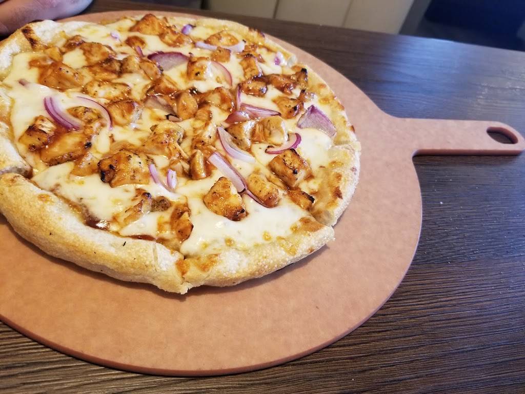 Johnny Bs Grillhouse | restaurant | 2504 Somerset Center Dr, Winston-Salem, NC 27103, USA | 3362936009 OR +1 336-293-6009