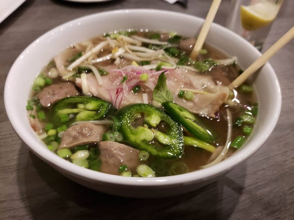 Bibo’s Bistro & Bar | restaurant | 250 Assay Street, Houston, TX 77044, USA | 3467734566 OR +1 346-773-4566